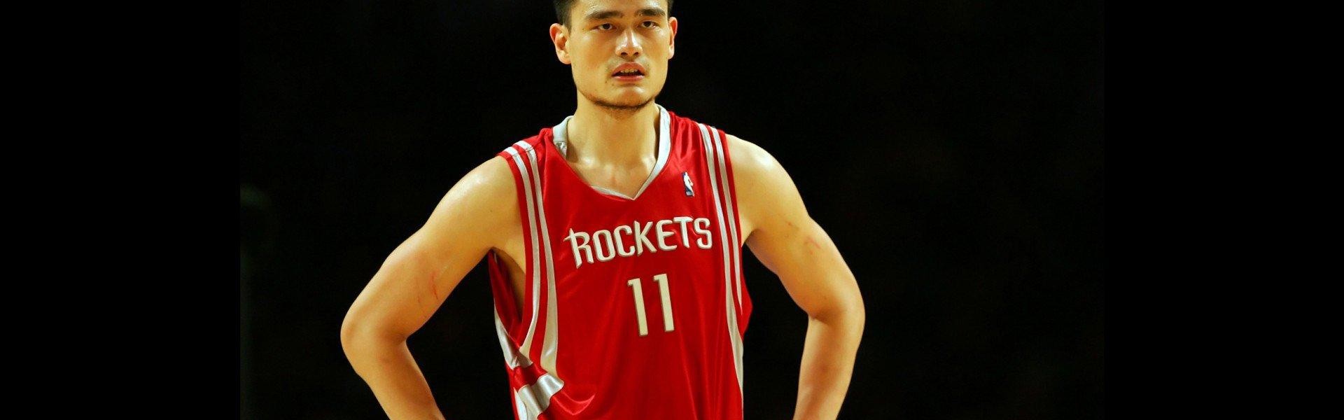 TK体育直播-意甲积分榜前列球队分析及争冠形势解读