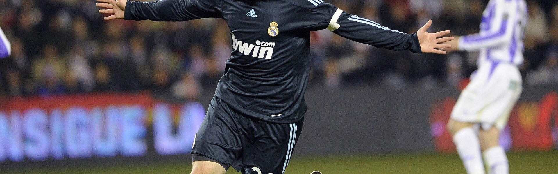 TK体育直播-回顾八一王朝辉煌岁月：那些年CBA传奇球员们的表现