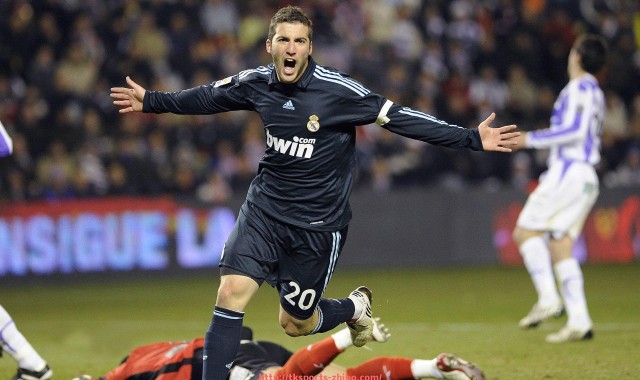 TK体育直播-回顾八一王朝辉煌岁月：那些年CBA传奇球员们的表现